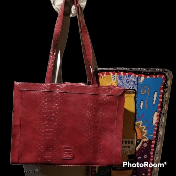 Liz Claiborne Handbags - LIZ CLAIBORNE Vegan Croc Purse